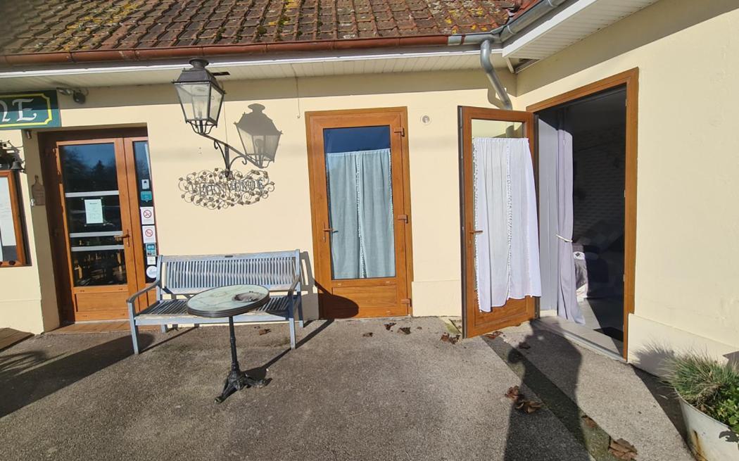 La Taverne Buire-le-Sec Buitenkant foto